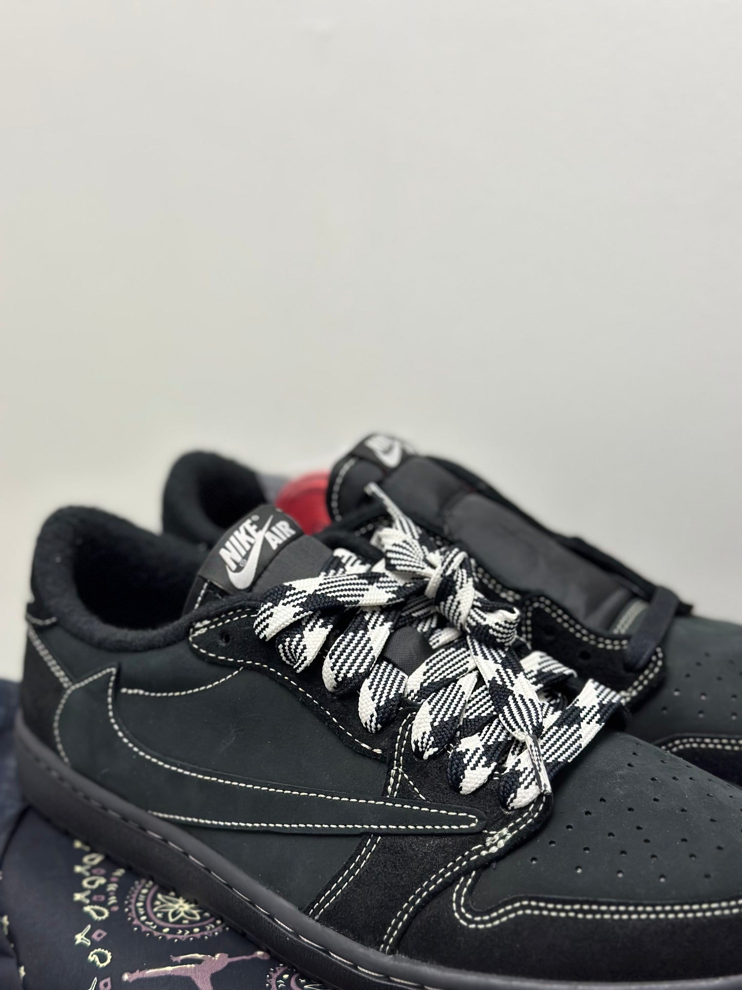 Jordan 1 Retro Low OG SP Travis Scott Black Phantom