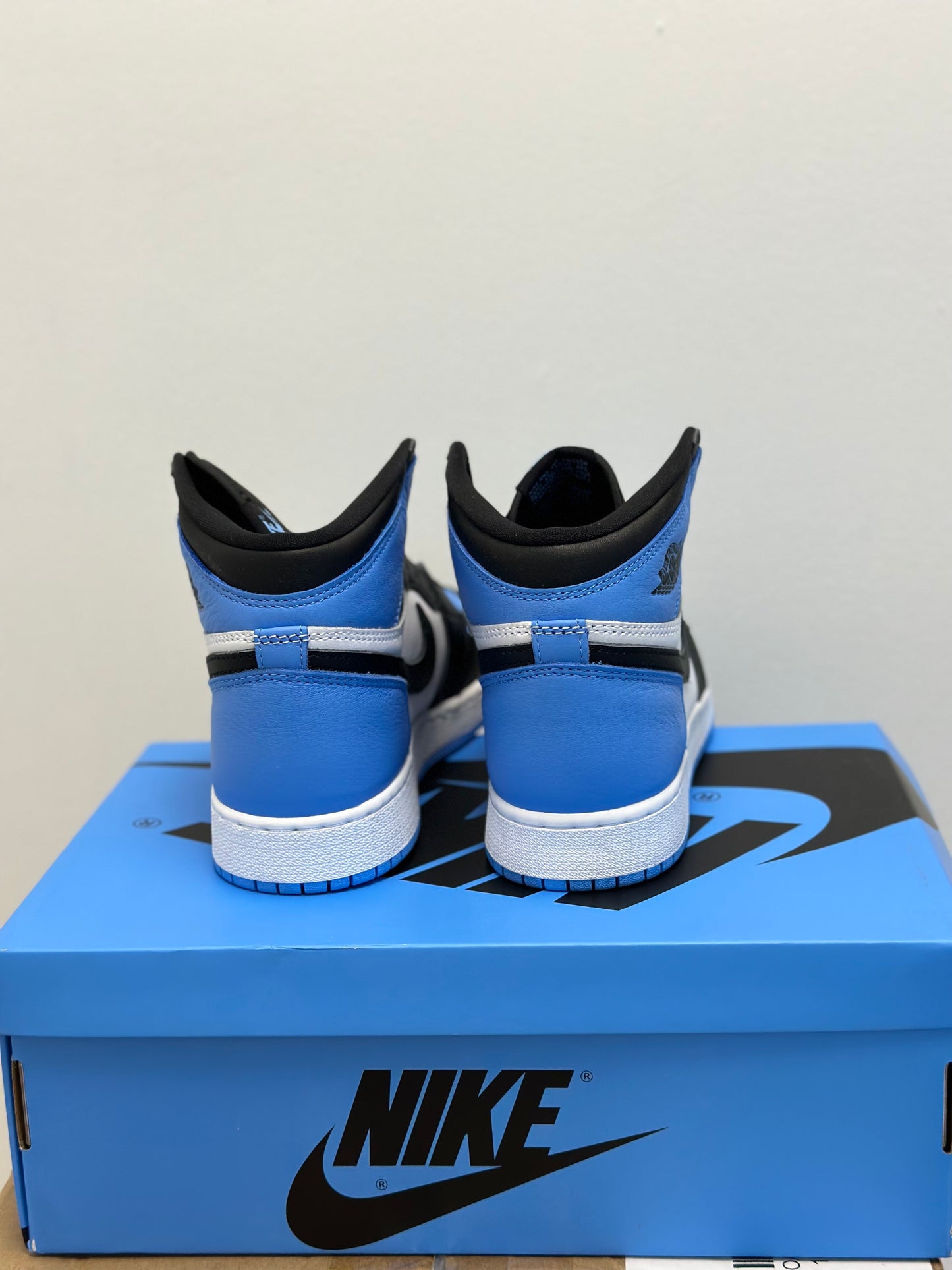 Jordan 1 Retro High OG UNC Toe