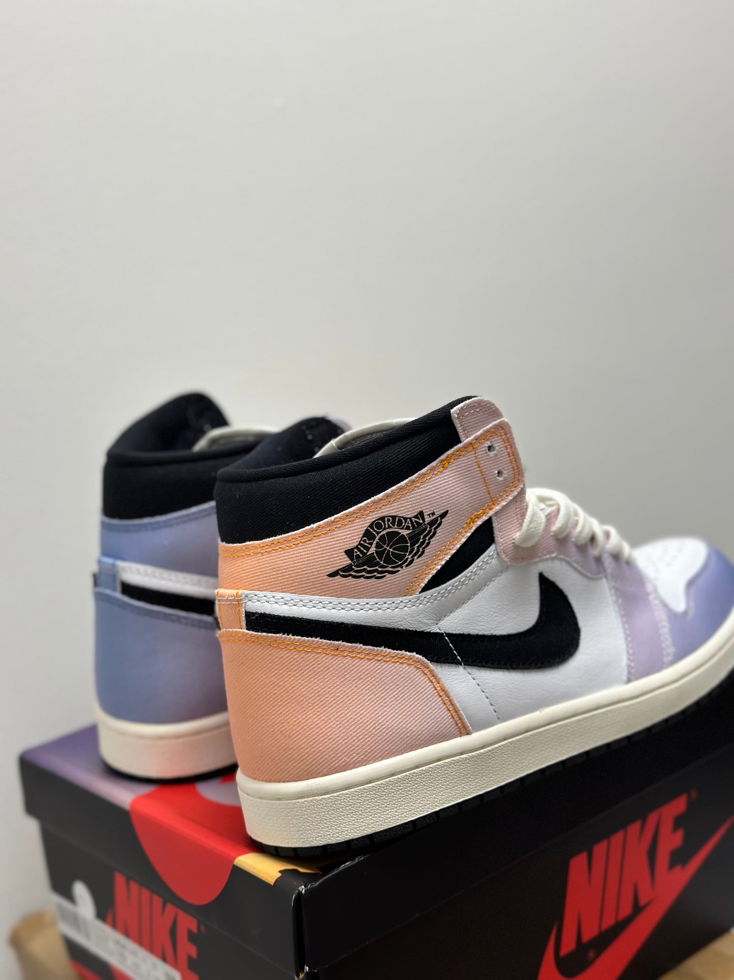 Jordan 1 Retro High OG Skyline