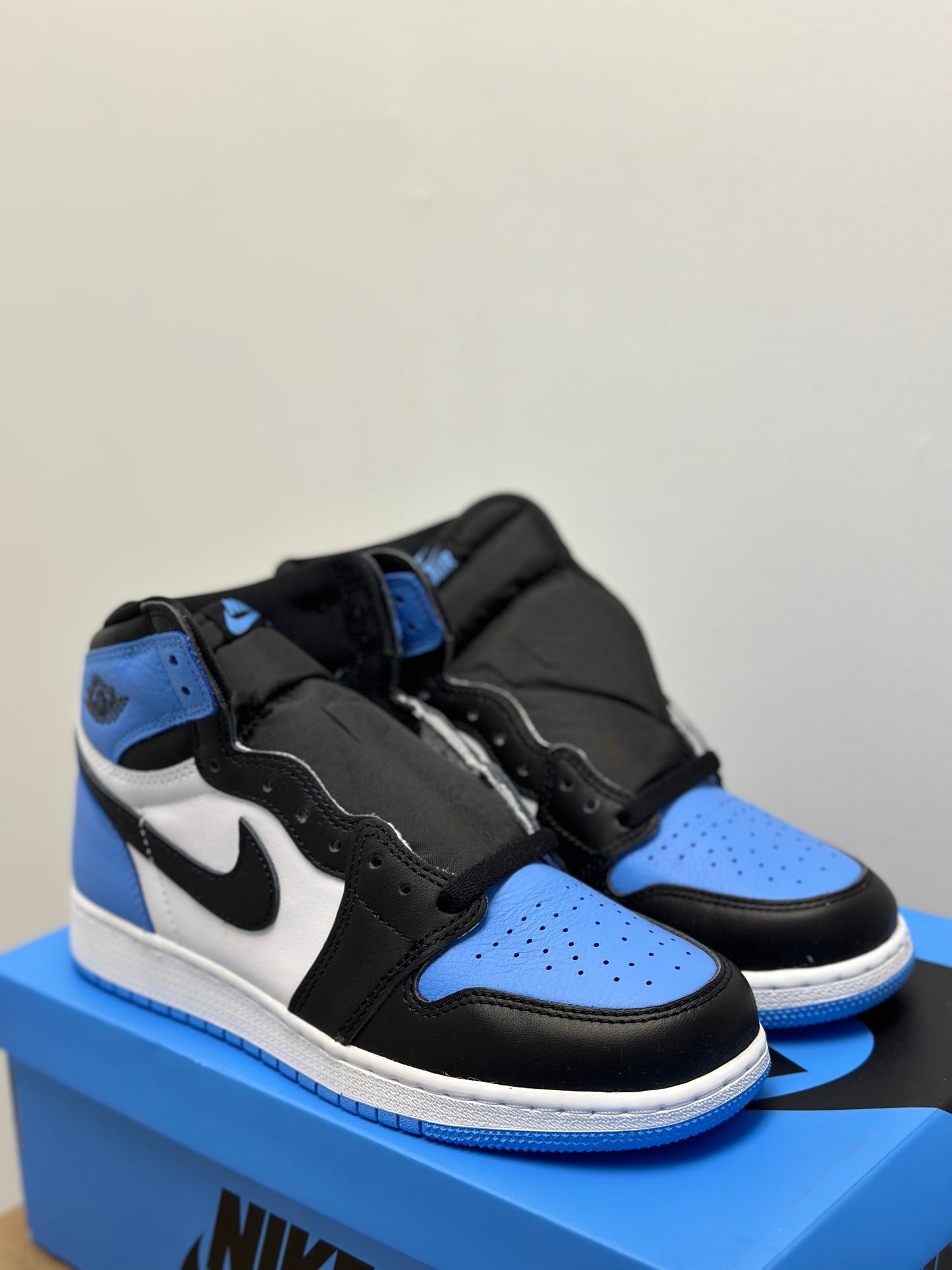 Jordan 1 Retro High OG UNC Toe