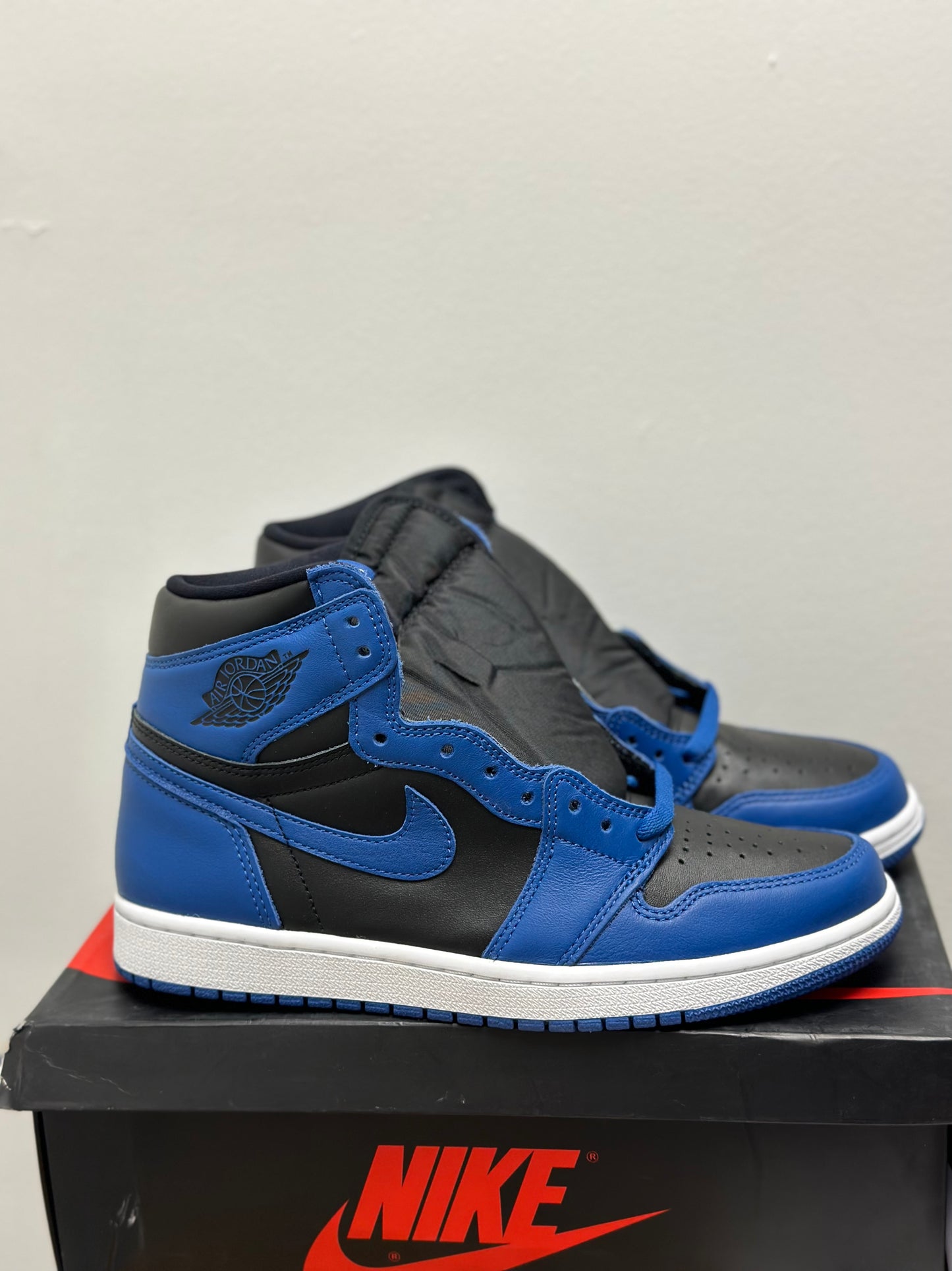 Jordan 1 Retro High OG Dark Marina Blue