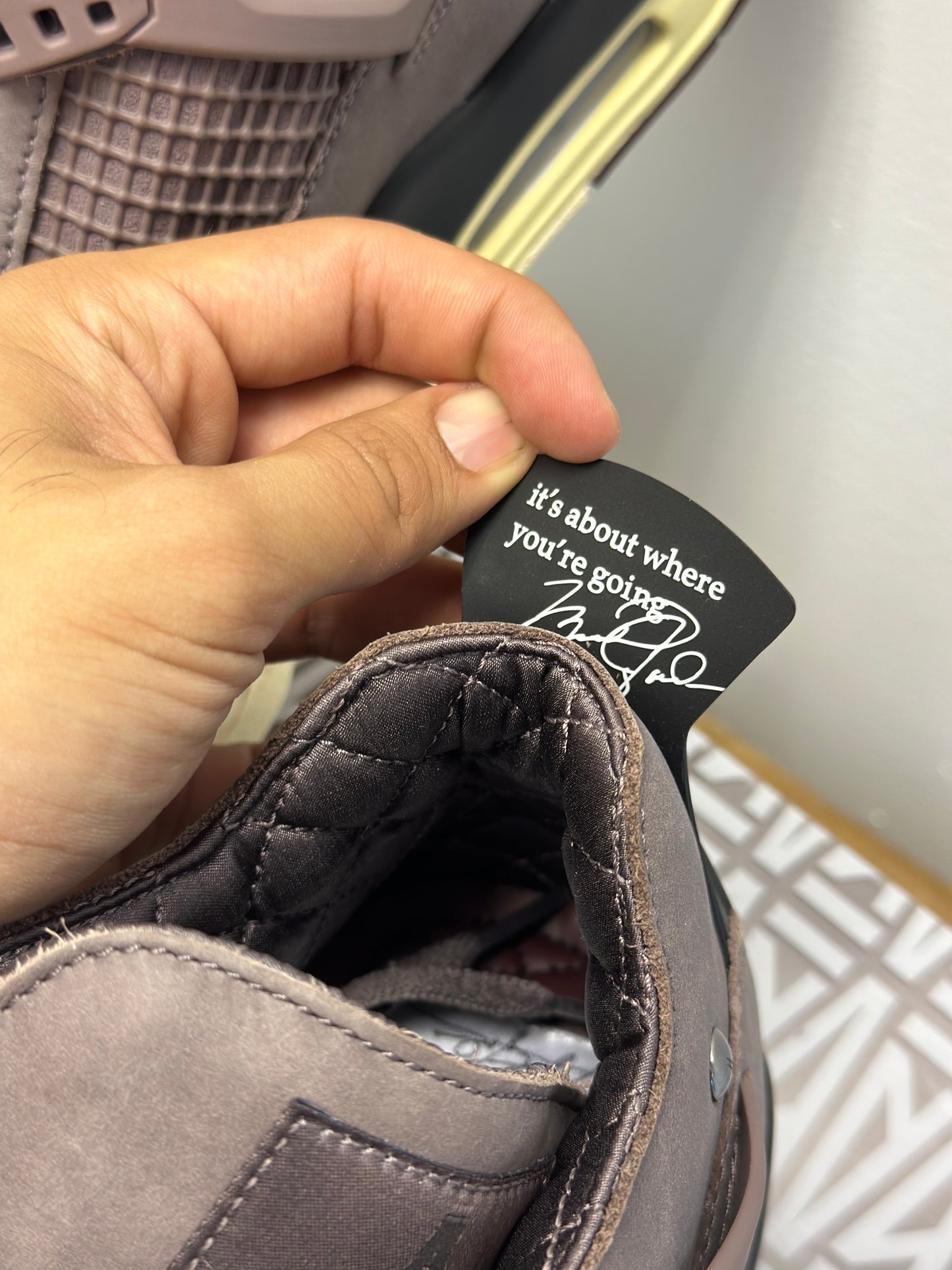 Jordan Retro 4 - A Ma Maniere