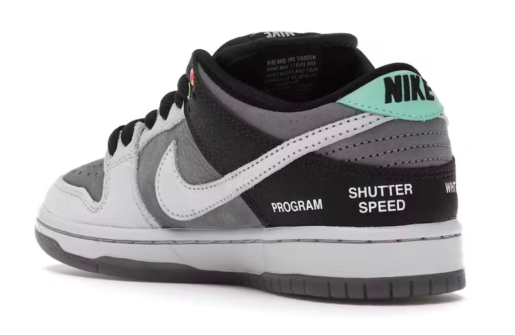 Nike SB Dunk Low
VX1000