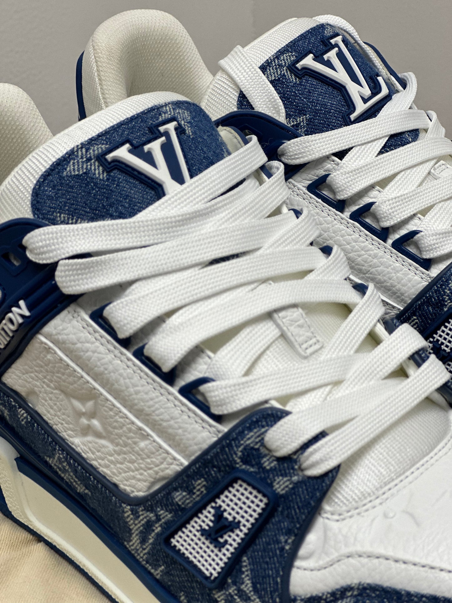 Louis Vuitton Trainer "Denim Monogram"
