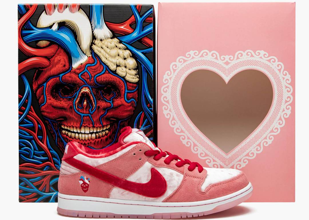 Nike Dunk Low SB - Strange Love (Special Box)